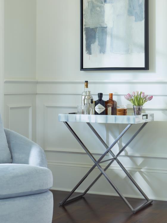 Compositions Tray Table