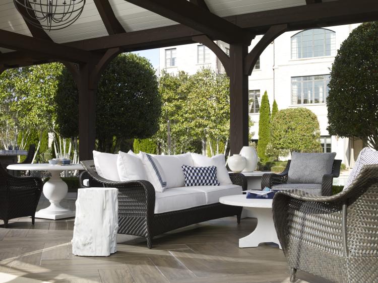 Outdoor Dining Urn Table Base