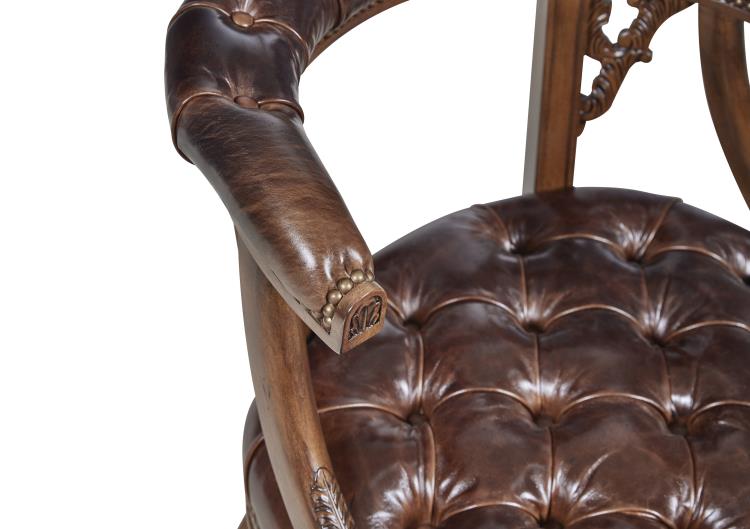 Gentry Game Chair