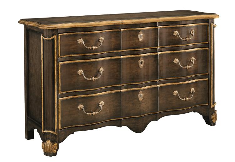 Aria Dresser