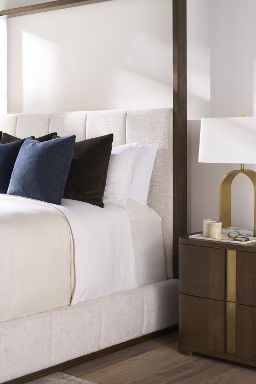 Carino Upholstered Canopy Bed King 6/6 - Cocoa