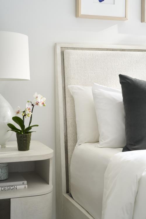 Carino Upholstered Panel Bed King 6/6 - Frost